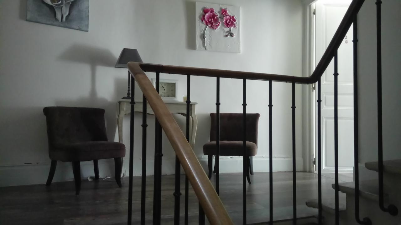 Maison De Ville Bed & Breakfast Magny-en-Vexin Exterior photo